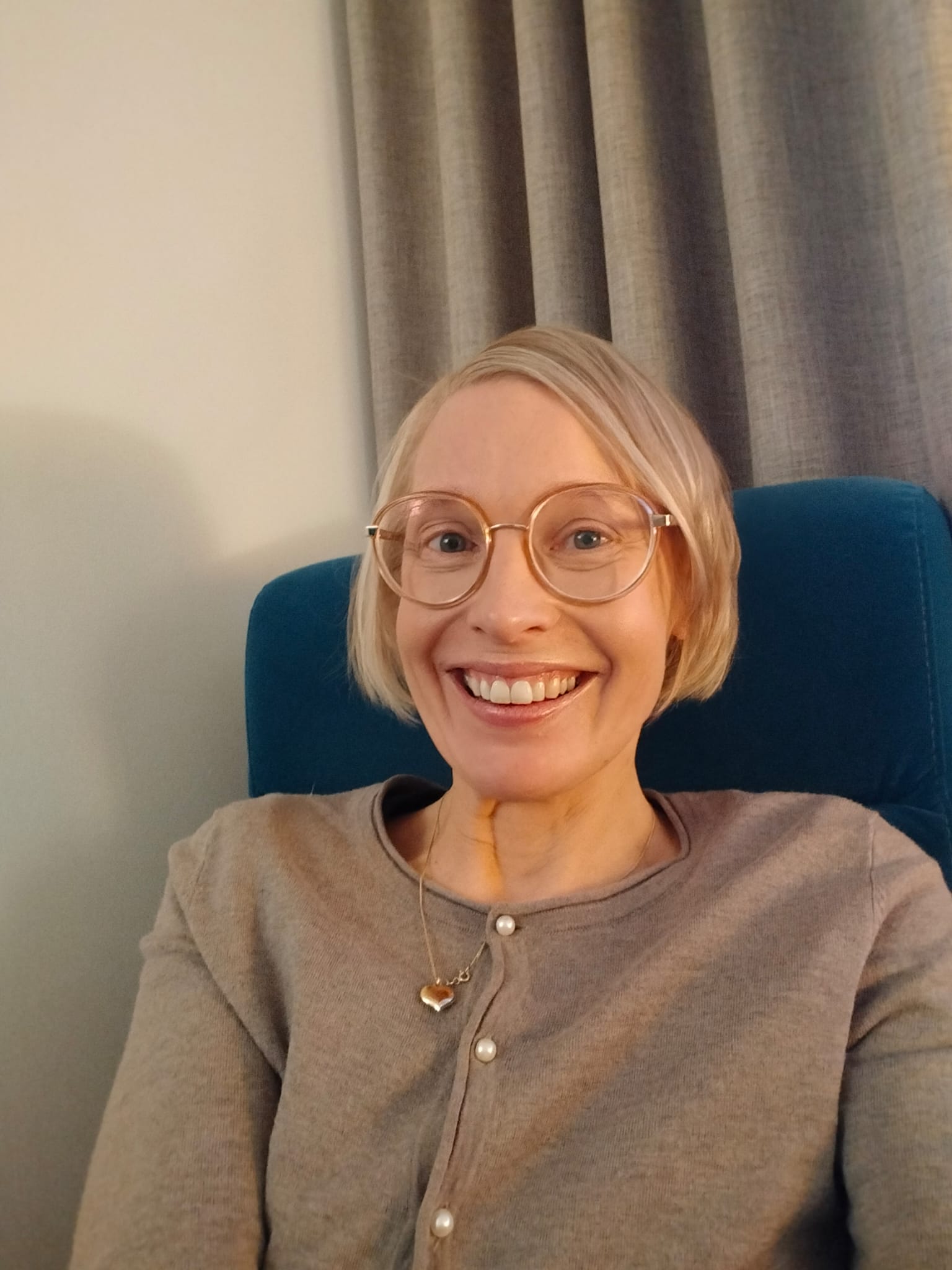 Psykoterapeutti Jenni Pylväs Oulu